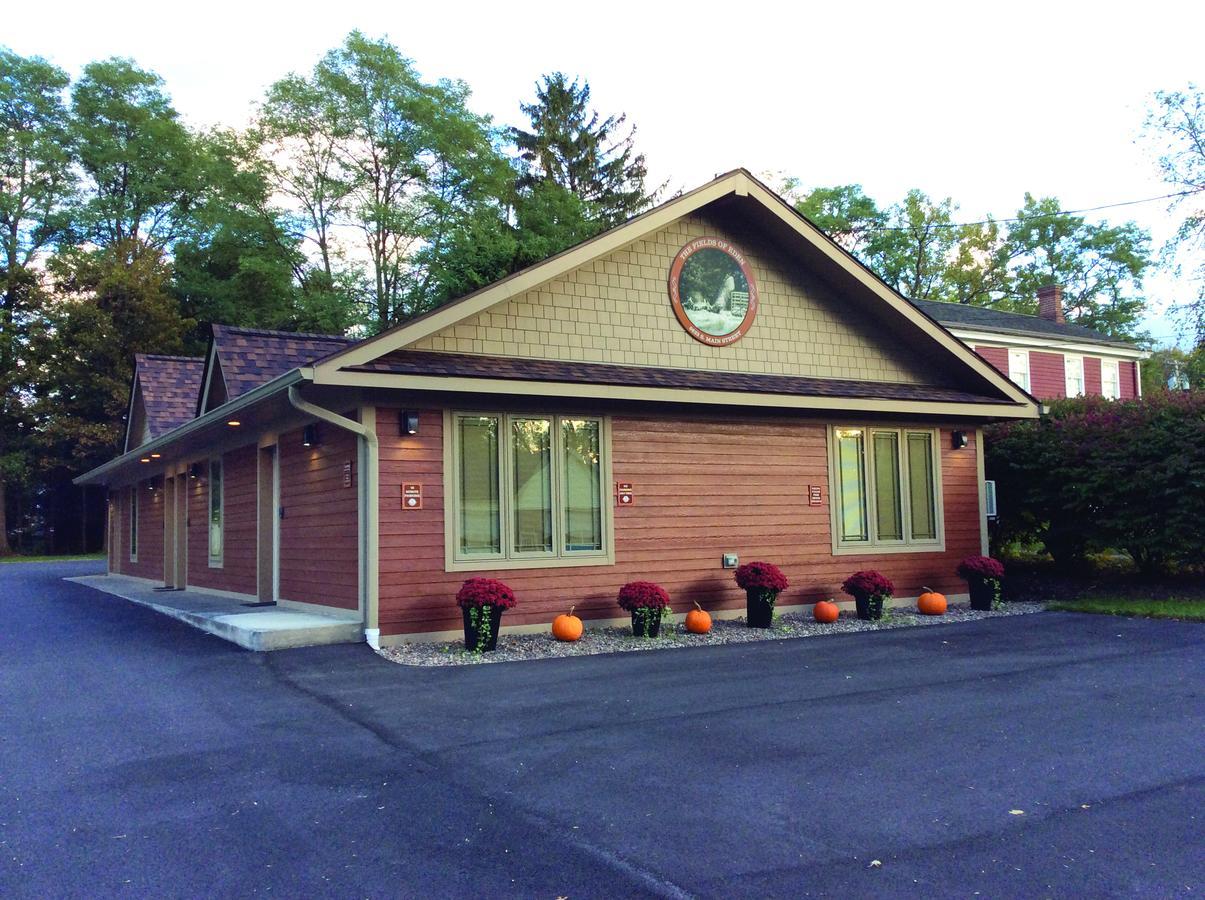 The Fields Of Eden Inn Exterior foto
